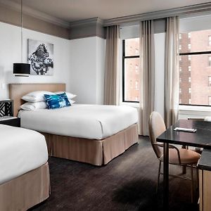 Double Queen Room