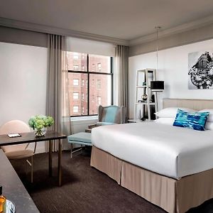 King Guest Room Club Level
